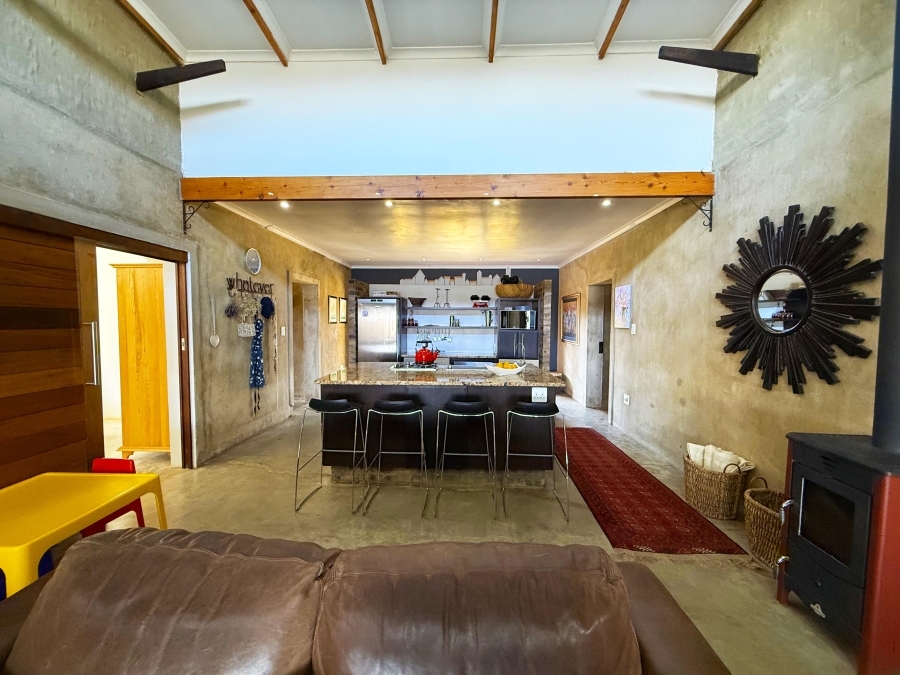 5 Bedroom Property for Sale in Viljoenskroon Rural Free State